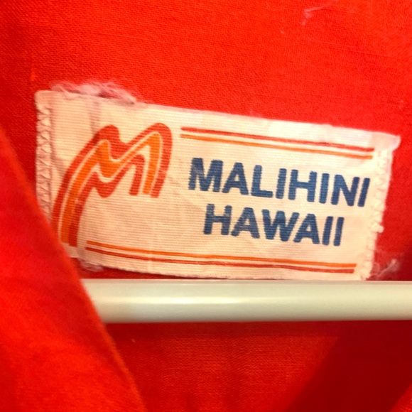 Malihini Hawaii Red Button Down Shirt - Picture 4 of 5